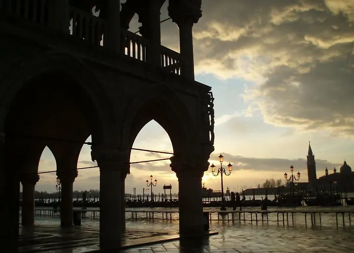 Essence Of * Venedik